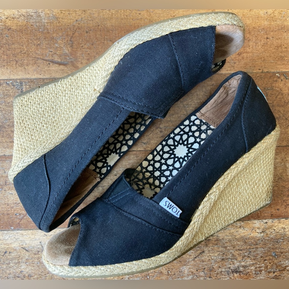 Toms peep toe wedge heels black 9.5